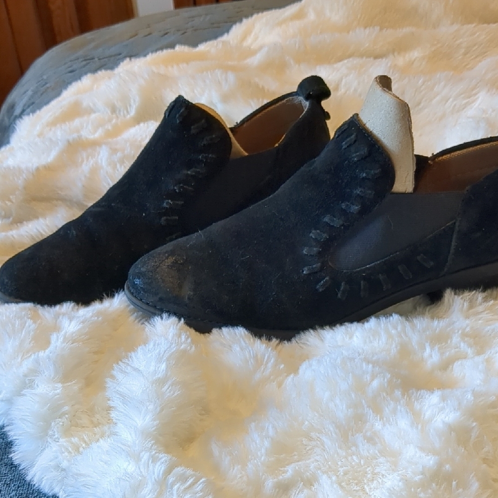 Black Slip-On Loafers with Suede Finish